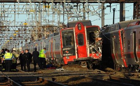 В США столкнулись два поезда: 60 пострадавших