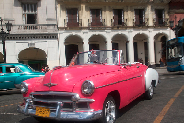 Бейонсе показала снимки из скандальной поездки