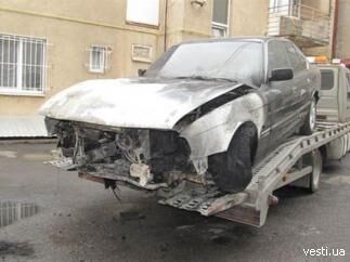 В Ужгороді спалили автомобіль судді