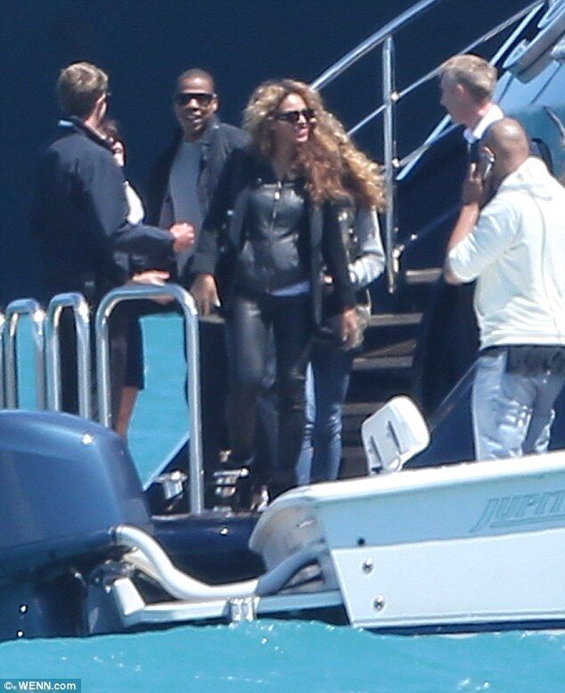 Бейонсе поправляет здоровье на юге Франции