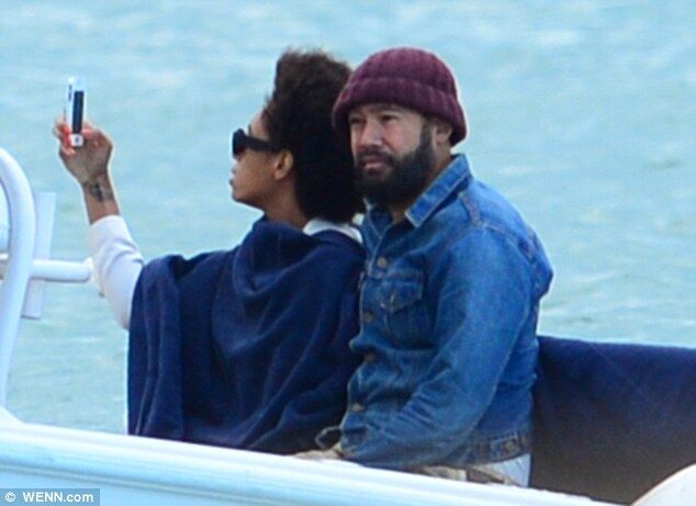 Бейонсе поправляет здоровье на юге Франции