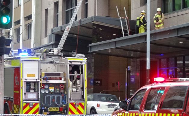 В Сиднее свыше тысячи человек эвакуировали из-за пожара