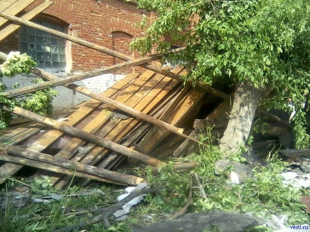 У Тульській області буревій пошкодив 75 будинків