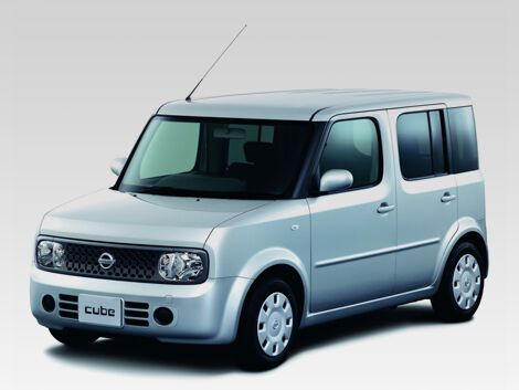 Nissan отзывает 841 тыс. авто