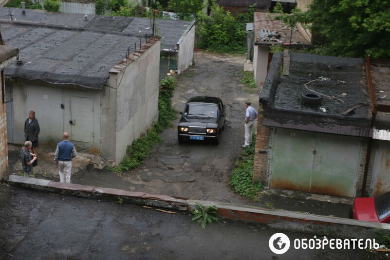 Оползень в Киеве: разрушено более десятка гаражей