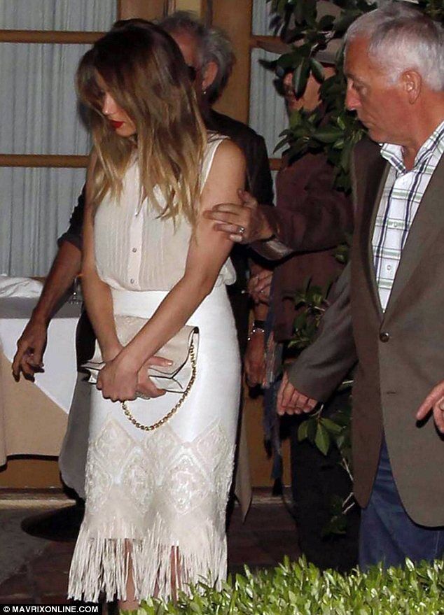 Джонни Депп познакомил Эмбер Херд с друзьями