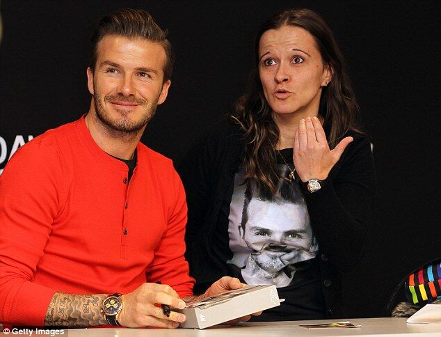 Дэвид Бекхэм раздал автографы в Париже