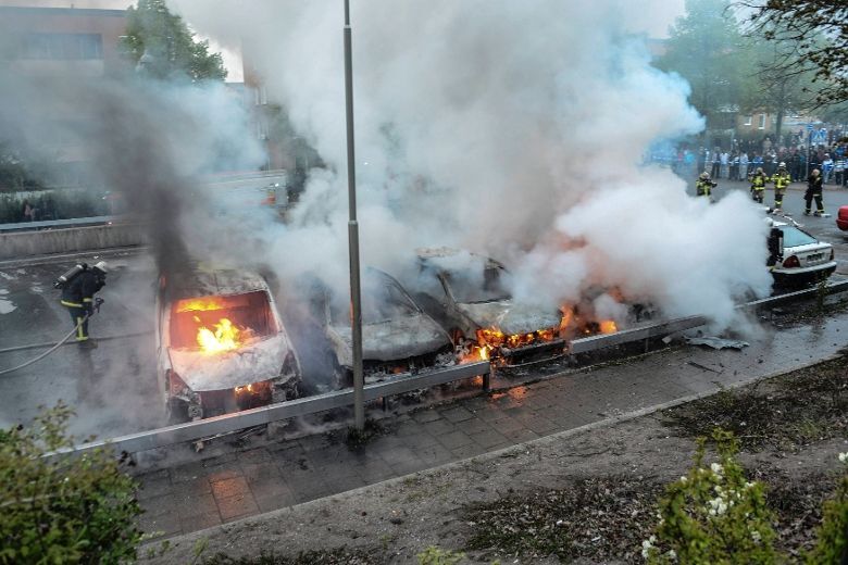 В Швеции ночные беспорядки вышли за пределы Стокгольма