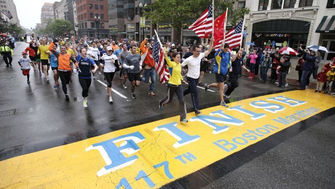 У Бостоні завершили марафон, перерваний терактом