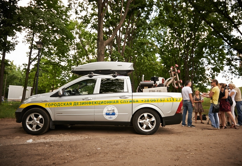 В Харькове спецавтомобиль будет уничтожать комаров и клещей