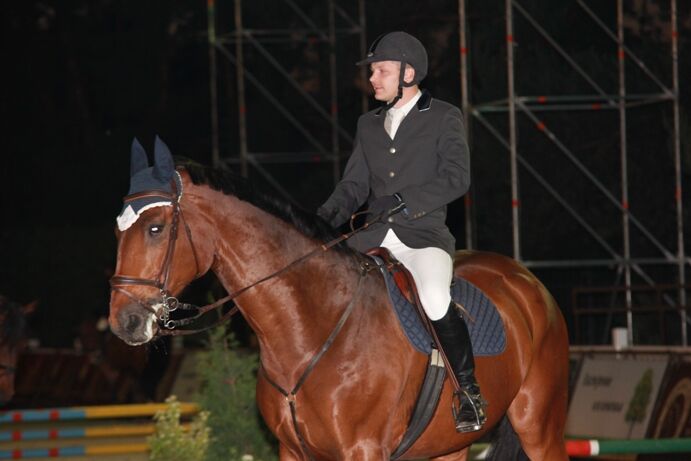 Под Киевом состоялось грандиозное ночное спортивное шоу