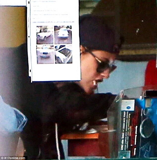 Кристен Стюарт забила на Роберта Паттинсона