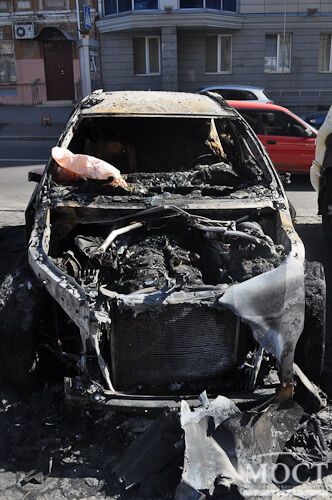 В Днепропетровске сгорел BMW футболиста "Днепра"