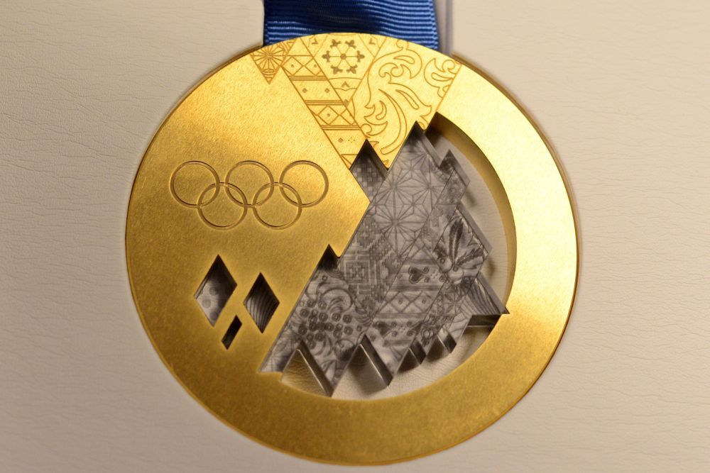 Организаторы показали медали Сочи-2014. Фото