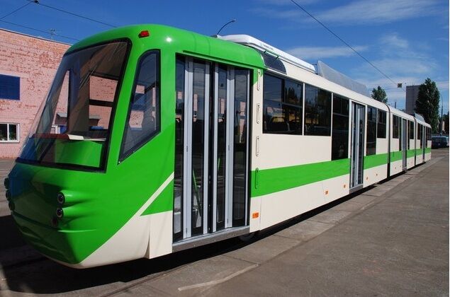 По Киеву пустят 30-метровые зеленые трамваи