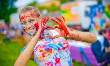 "Фестиваль красок" в Одессе: самое яркое безумство лета!