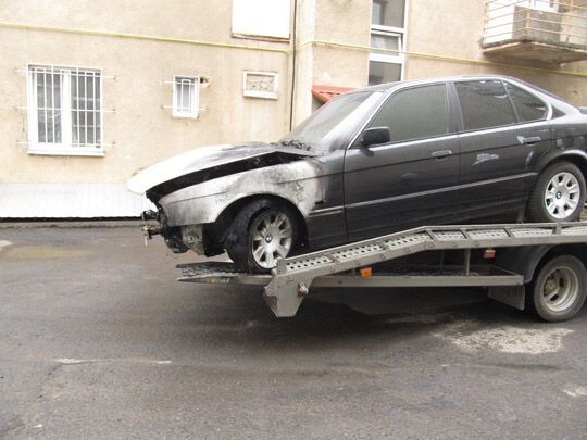 В Ужгороде сожгли авто очередного чиновника