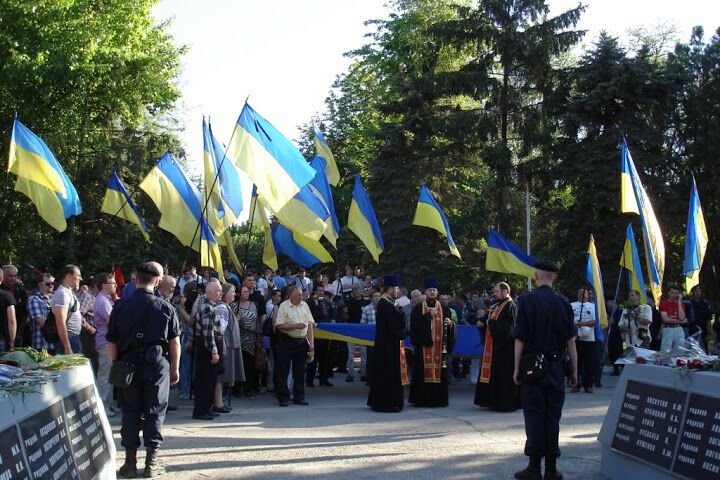 У Дніпропетровську між свободівцями і їх противниками сталася бійка