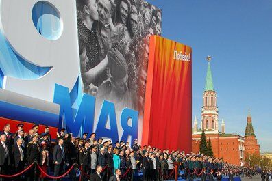 В московском параде Дня победы участвовало 11 тыс. военных