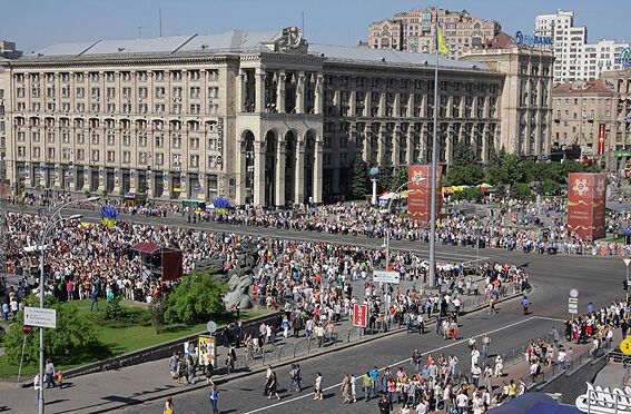 День победы вышли праздновать 1,6 млн украинцев