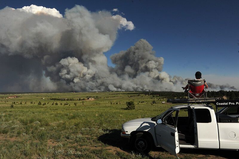 Більше тисячі американців евакуйовано через великих лісових пожеж