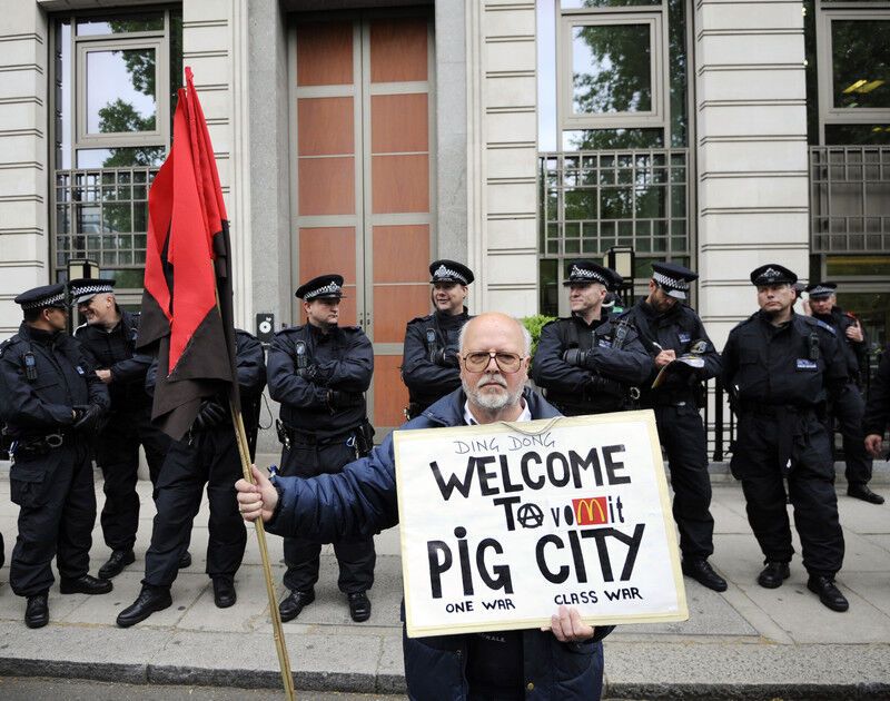 В Лондоне задержали полсотни антиглобалистов