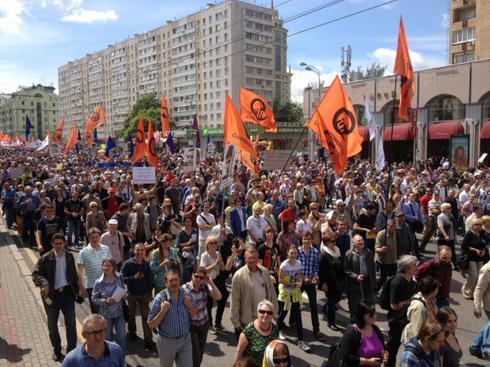 В Москве несколько тысяч человек вышли поддержать политзаключенных