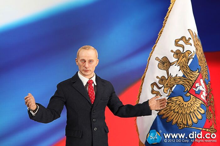 В Интернете продают Путина с запасной головой