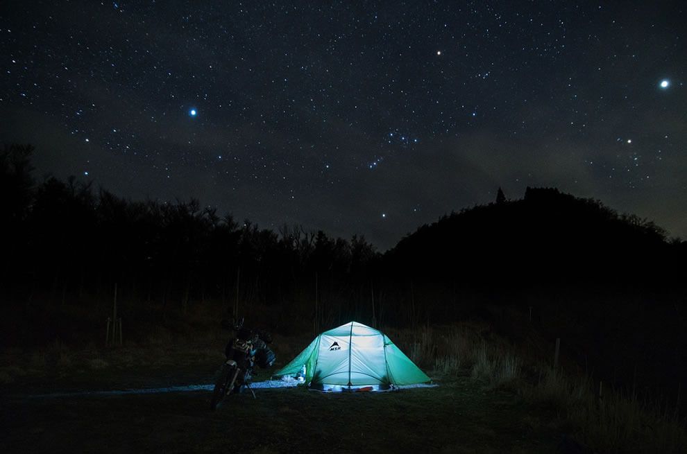В палатке под звездами