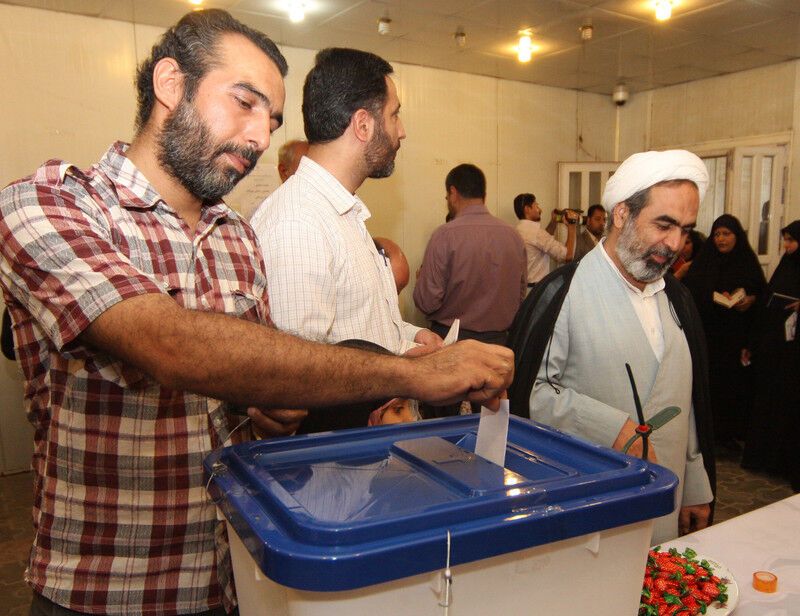 Оголошені попередні підсумки виборів в Ірані