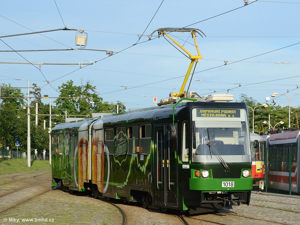 Туристов в Чехии будут катать на пивном трамвае