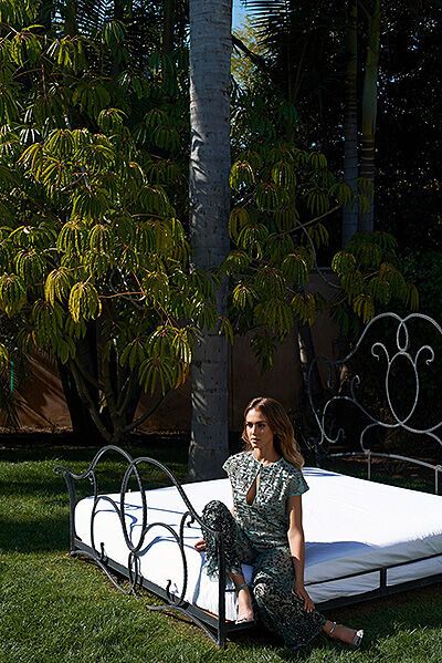 Джессика Альба позволяет себе "дать слабину"