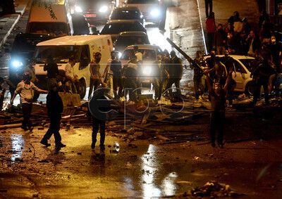 Турецкая полиция опять разогнала демонстрантов газом и водометами