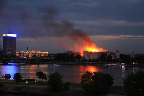 Пожар в президентском дворце в Риге локализован