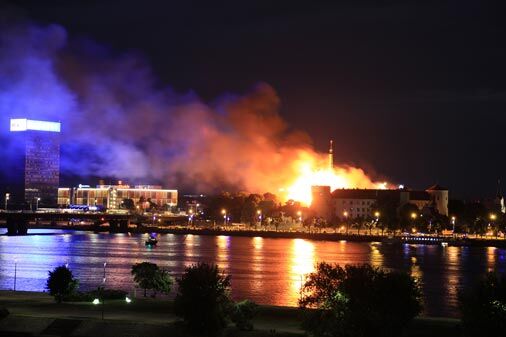 Пожар в президентском дворце в Риге локализован