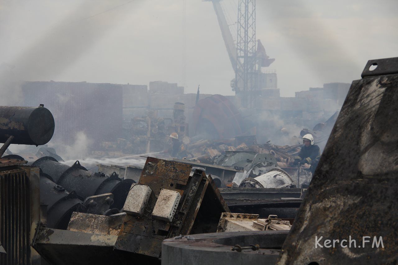 Пожар в керченском порту потушен
