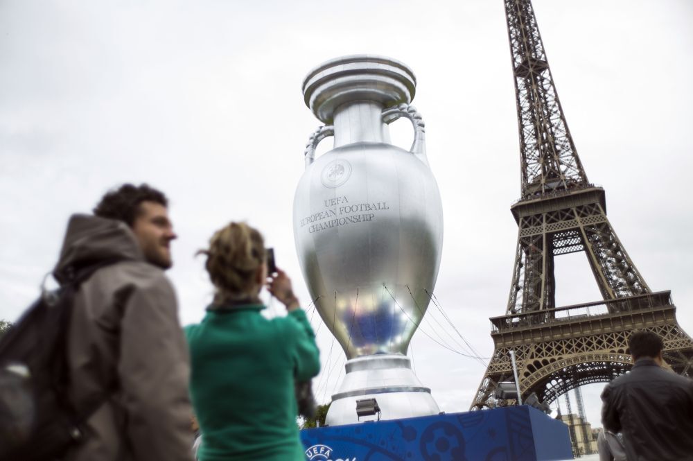 Евро-2016 получило свой логотип