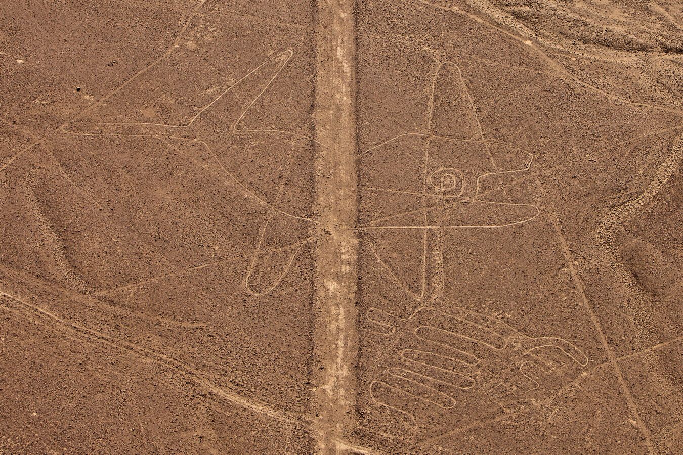 Рисунки Наска: таинственные геоглифы в пустыне Перу