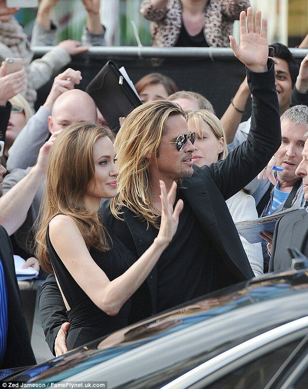 Джоли впервые появилась на публике после операции