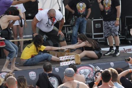 Сотни байкеров приехали поклониться Шевченко