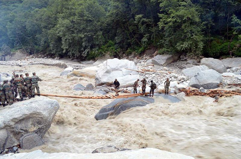 Более 10 тысяч индийцев могли погибнуть в наводнении 