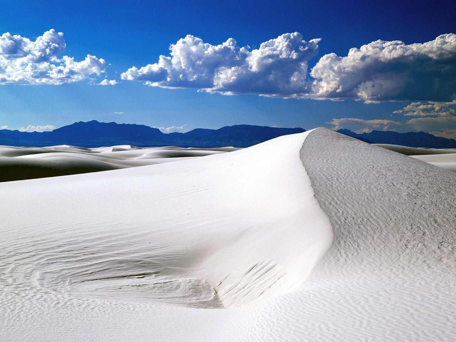 Фарфоровая пустыня – уникальный природный феномен