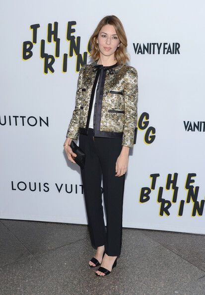 Эмма Уотсон в платье не по сезону на красной дорожке