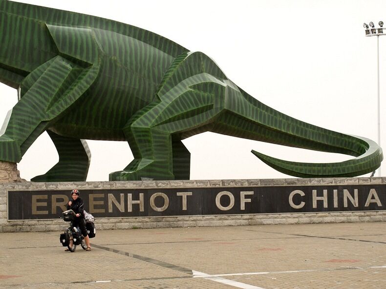 Целующиеся динозавры в Китае