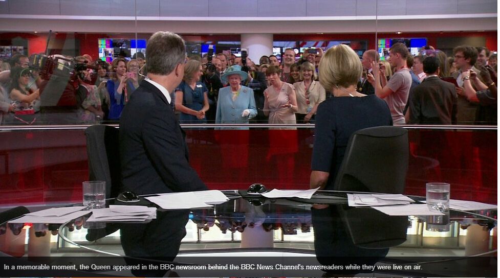 Елизавета II неожиданно появилась в прямом эфире BBC
