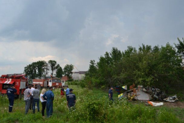 Прокуратура ищет причины крушения самолета под Киевом