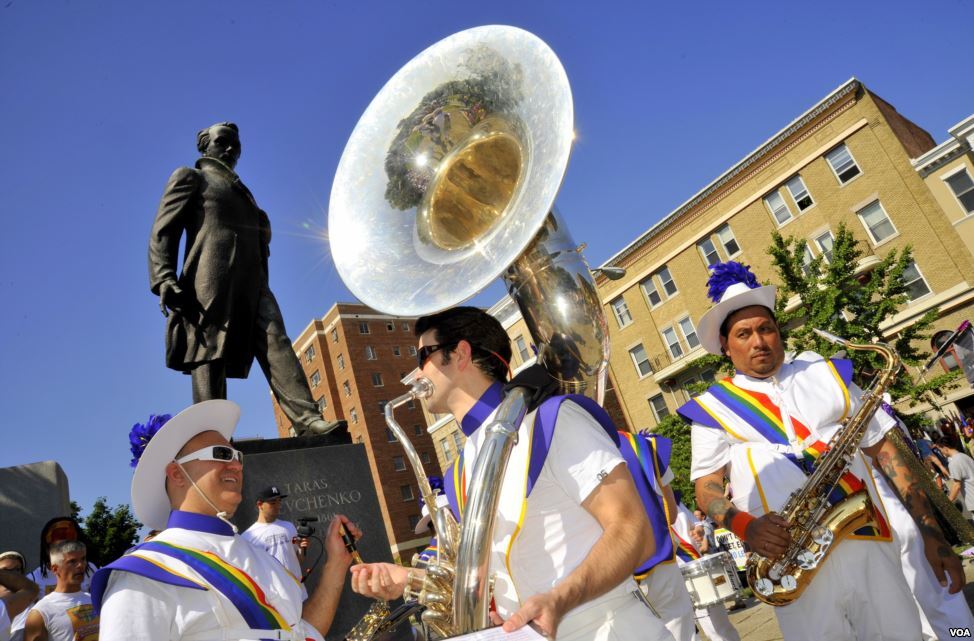 Гей-парад в США стартував від пам'ятника Шевченку