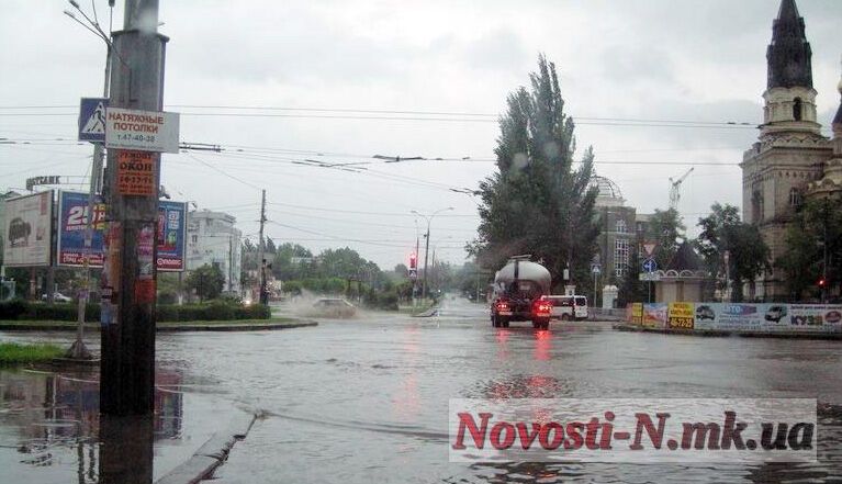 Миколаїв "поплив" після потужної зливи