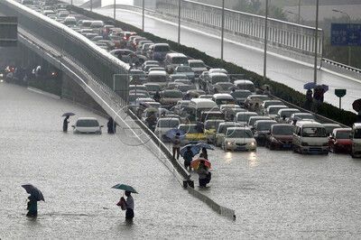 Китай продолжает подтапливать