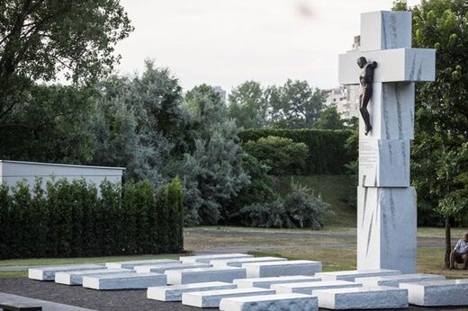 Коморовский открыл памятник жертвам Волынского преступления